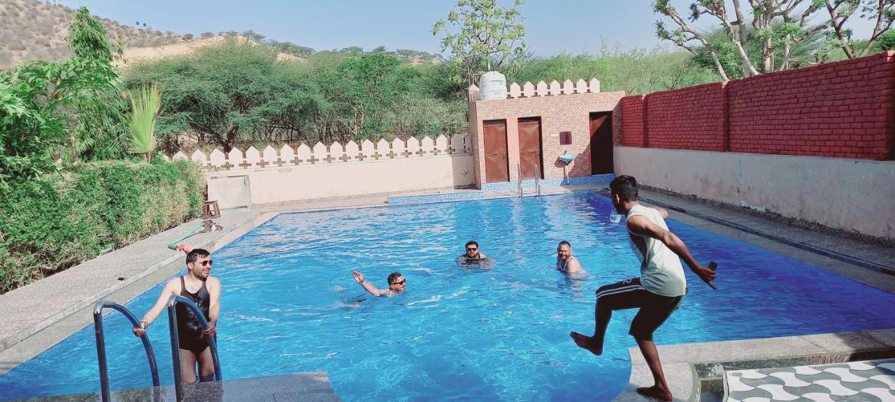 Pari Resort With Nature View Πουσκάρ Εξωτερικό φωτογραφία
